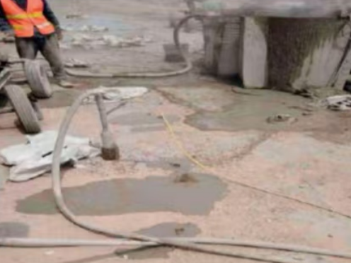 皋兰水泥混凝土路面板底注浆技术 路面脱空注浆整治方案